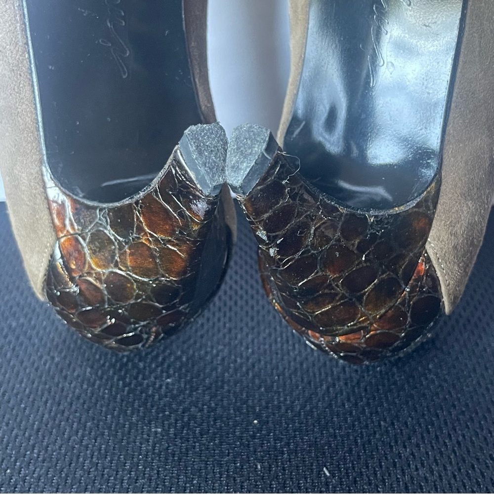VTG Impo Loden Brown Suede & Faux Crocodile Pump Sz 7.5B US - Picture 14 of 17